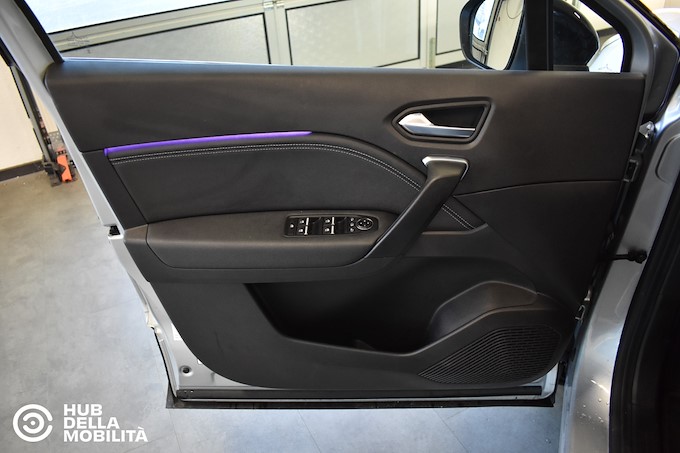 CAPTUR E-TECH HYBRID